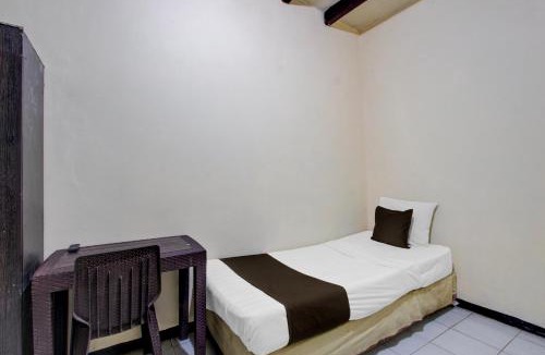 Surakarta Hotel | Hotel O near Kampung Batik Kauman formerly Chakra Homestay