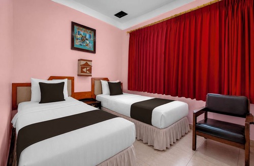 Hargomulyo Hotel | Hotel O near Tawangmangu Wonder Park for