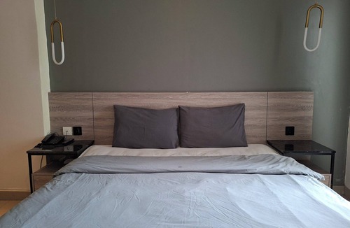 East Jakarta Hotel | Hotel O near Tebet Eco Park formerly Gri