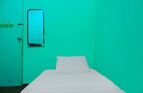 Lubuk Baja Hotel | Hotel O Penginapan LorraNearPasar Oleh Oleh