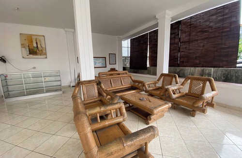 Teuku Umar Hotel | Hotel O Puri Queen Dua
