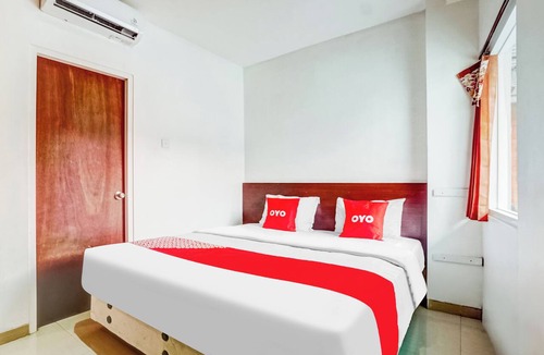 Surabaya Hotel | Hotel O Siwalankerto Near Surabaya Carnival