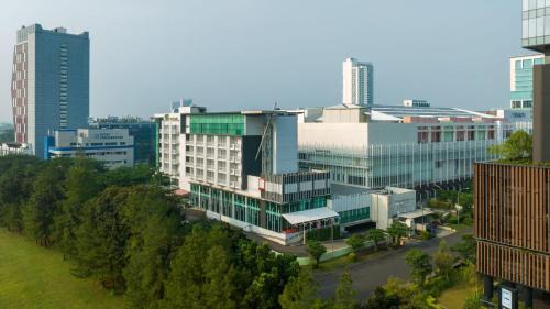 Serpong Hotel | Hotel Santika BSD City-Serpong