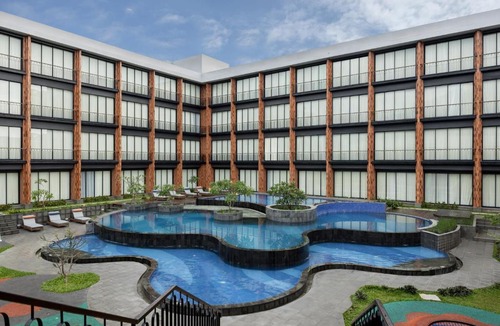 Cilimus Hotel | Hotel Santika Premiere Linggarjati - Kuningan