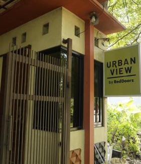 Karawang Hostel | Hotel Tiga-Er Syariah Karawang