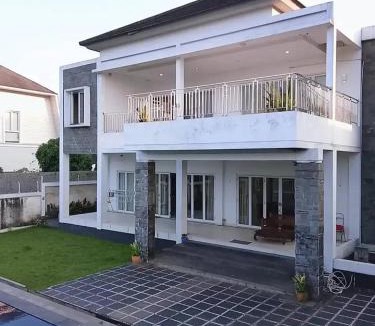 Megamendung Apartment | House Puncak Bogor
