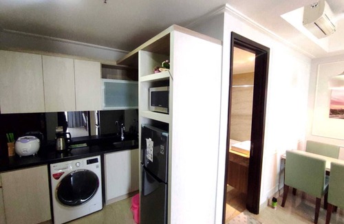 Cikini Apartment | Chic 2-bedroom apartment with private lift,AC, WiFi in vibrant Jakarta