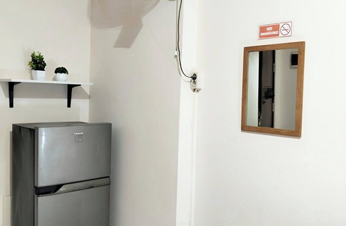 Old Jakarta Apartment | Spacious modern 1 BR |Pool View | Unlimited internet and AC| Family Friendly