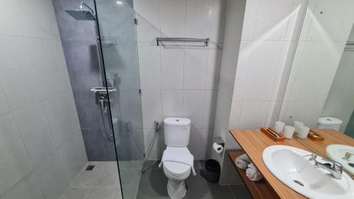 Melawai Hotel | IOTEL Dharmawangsa