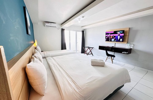 Old Jakarta Hotel | IZI COZI HOTEL KEMAYORAN