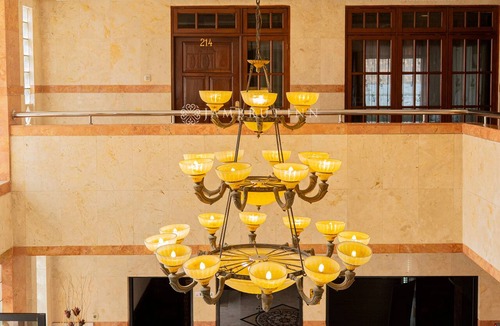 Menteng Hotel | Jambrut Inn