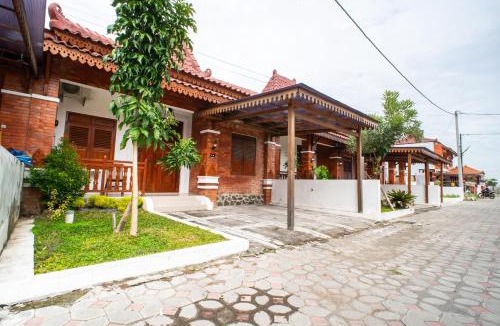 Banaran House | Joglo Prambanan C11