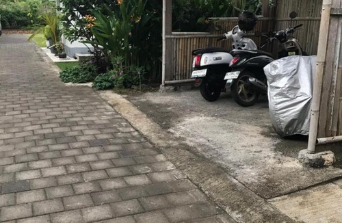 Kutuh House | Karang Beji homestay