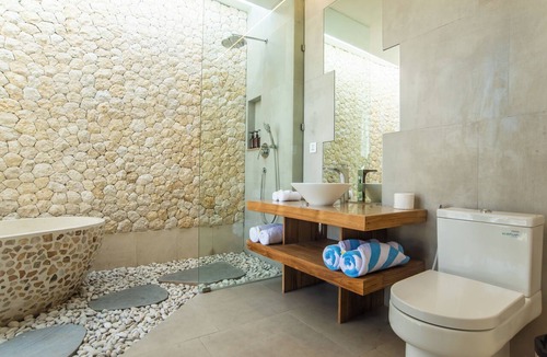 Pererenan House | Kona Resort Pererenan F