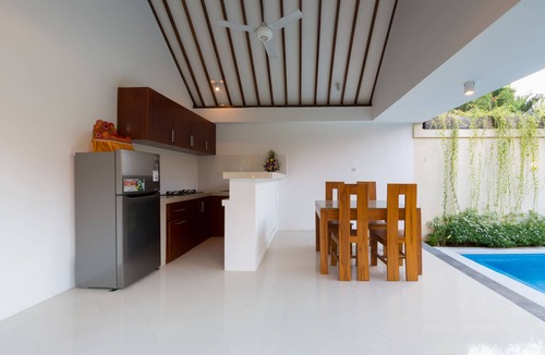 Petitenget Hotel | Kubu Petitenget Suite Seminyak