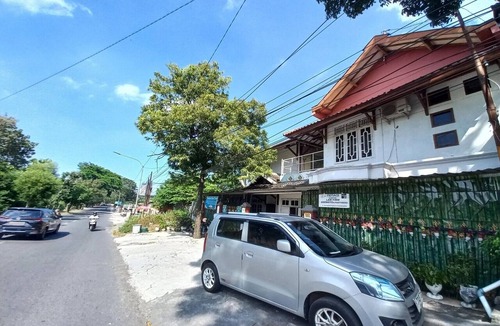 Surakarta House | La Tansa Deluxe Double Near UNS