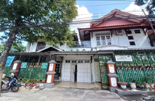Surakarta House | La Tansa Deluxe Double Near UNS