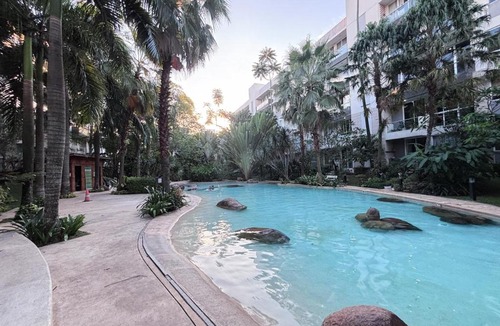 Pagedangan Apartment | Lakeside 2BR Condo Villa Rainbow Spring