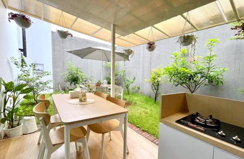 West Bandung House | Larisa Homestay Syariah