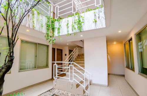 Bendungan Hilir House | LeGreen Suite Pejompongan