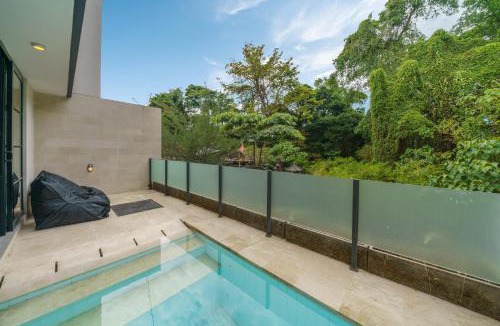 Babakan Villa | Loft Valentin : Romantic & Cozy 1 Bedroom Loft w/Pool in Canggu!