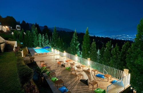Megamendung Hotel | Luxcamp Bukit Damar - Puncak By Horison