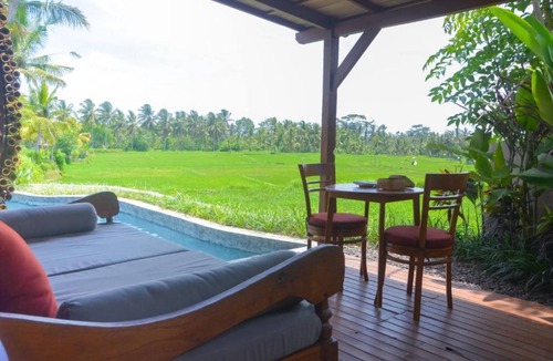 Peliatan Villa | Luxurious private pool room in Ubud