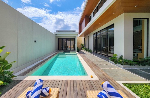 Bukit Villa | Luxury 4BR Villa with Pool, Gym & Family Spaces