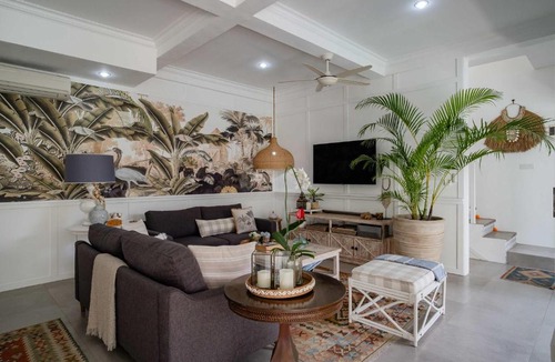 Dyanapura Villa | Luxury 8BR Seminyak Villa Walk to Double Six Beach