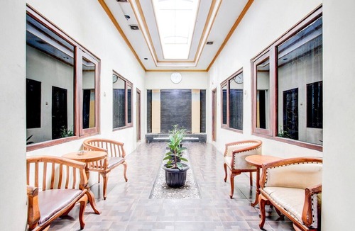 Central Yogyakarta House | Luxury Deluxe DBL Retreat W/Free WiFi and Parking