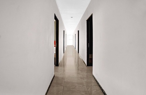 Suko Manunggal House | Luxury Deluxe DBL Retreat W/Free WiFi and Parking