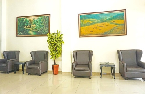 East Jakarta House | Luxury Deluxe DBL Retreat W/Free WiFi and Parking