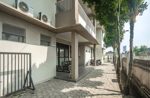 Dramaga House | Luxury Deluxe DBL Retreat W/Free WiFi and Parking