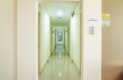 Cilandak House | Luxury Deluxe DBL Retreat W/Free WiFi and Parking