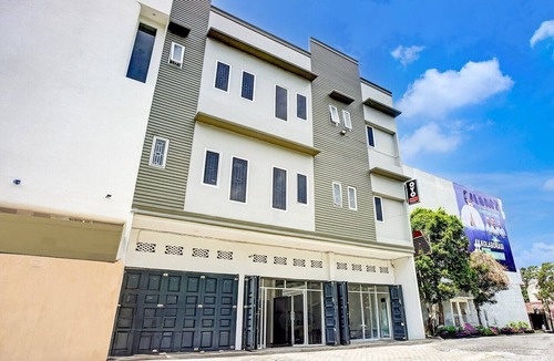 Medan House | Luxury Deluxe DBL Retreat W/Free WiFi and Parking