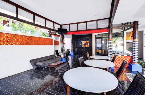 Downtown Kuta House | Luxury Deluxe Double Escape with Parking
