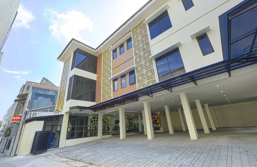 Central Yogyakarta House | Luxury Twin Stay with Free WiFi and Parking