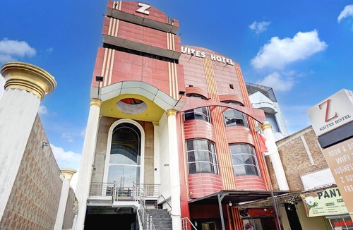 Medan House | Luxury Twin Stay with Free WiFi and Parking