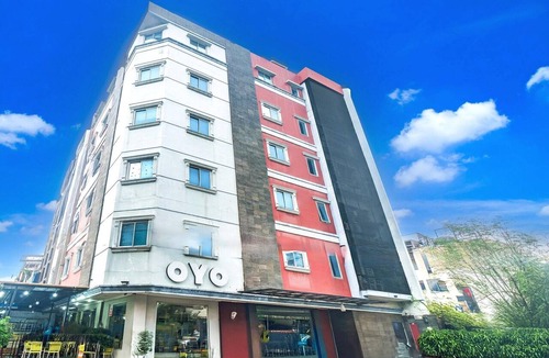 Old Jakarta House | Luxury Twin Stay with Free WiFi and Parking