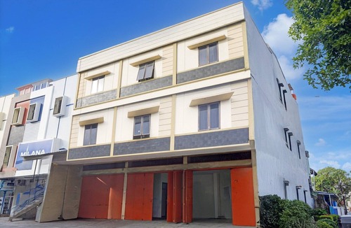 Makassar House | Luxury Twin Stay with Free WiFi and Parking