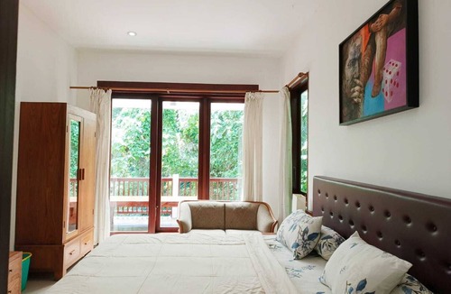 Melayang House | Malathi Private Suite Ubud - Green View Shared Pool