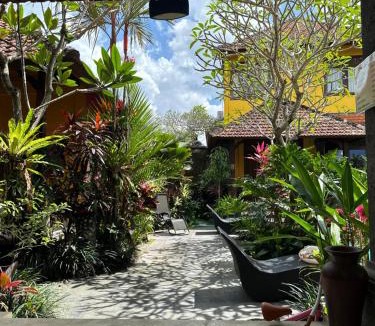 Nyuh Kuning House | Mawa Homestay
