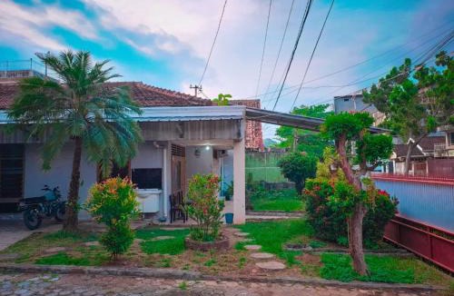 Bandar Lampung Hotel | MAWAR Guest House By Hans Management