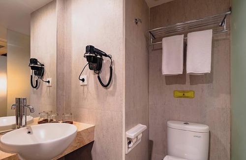 Pengosekan Hotel | MaxOne Hotels at Ubud