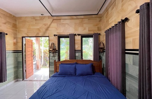 Suraberata House | Mejan Beach Home Stay