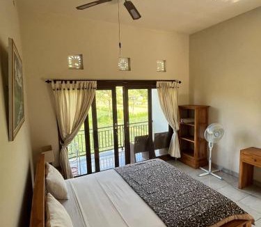 Purwakerti House | Mesari Homestay & Warung