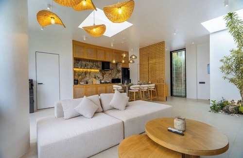 Bukit Villa | Minimalist 3BR Villa w Pool+Beach Access Ungasan