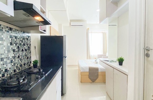 Pekayon Jaya Apartment | Minimalist Functional Studio At Apartment Grand Kamala Lagoon