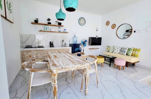 Kalibukbuk Villa | Minimalist Villa with Pool and Rooftop