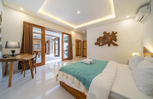 Banjar Semer Villa | Mirragold Villa - Quiet Pool Oasis with Spacious Patio&Private Parking